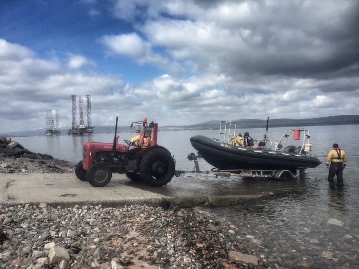 Angus and his teammates prepare to test their equipment out in the Cromarty Firth. ©James Barry